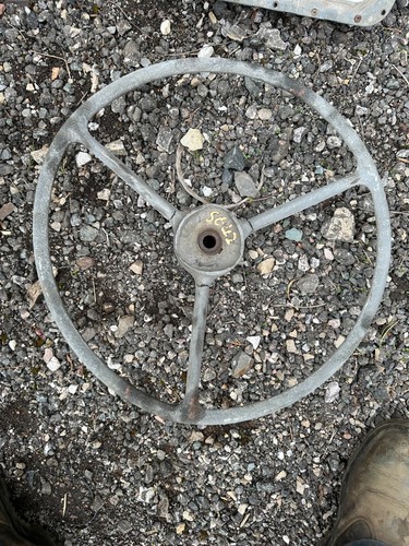 Leyland tractor steering wheel - tractor,
