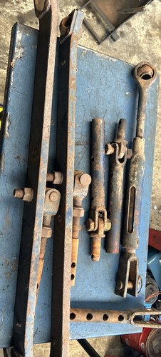 Leyland tractor hydraulic drop